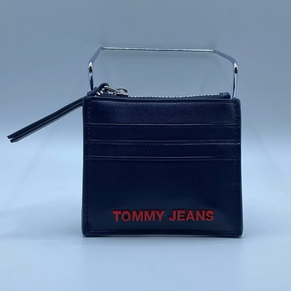 Tommy Hilfiger card pocket streetwear